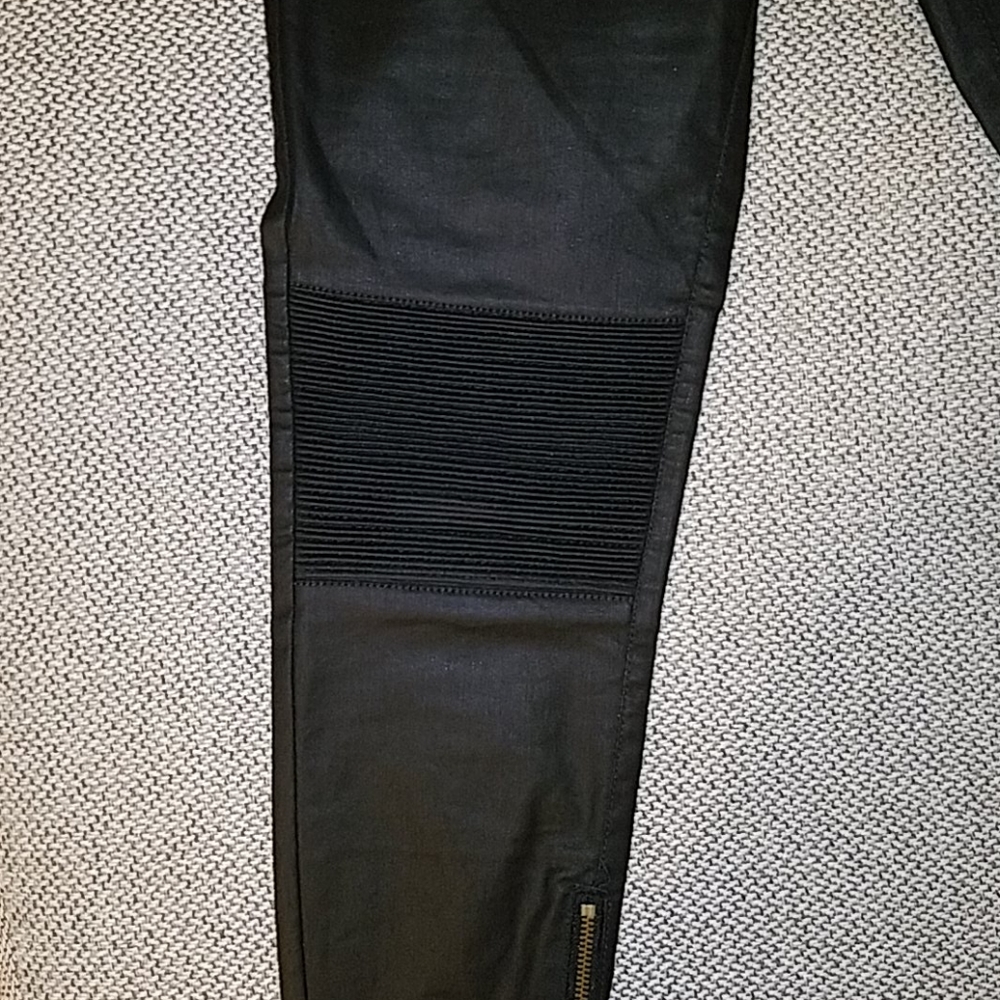 EUC Mossimo leather feel moto jeggings - Picture 3 of 6